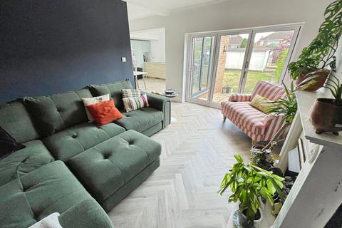 4 bedroom semi-detached house for sale, Beechdale Avenue, Birmingham, B44