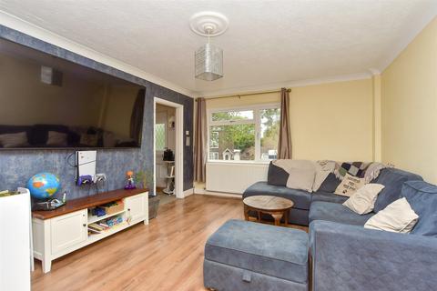 27 Binney Road, Allhallows, Rochester, ME3 9QP