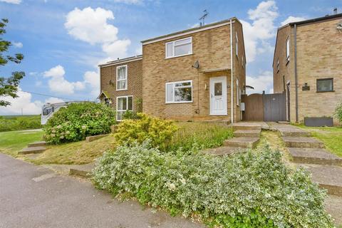 27 Binney Road, Allhallows, Rochester, ME3 9QP