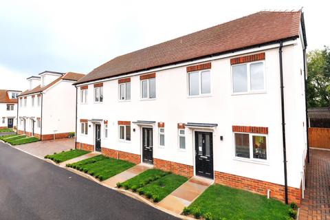 2 bedroom terraced house for sale, at Nationwide, 2 Smallholdings Mews, Eastwoodbury Lane SS2