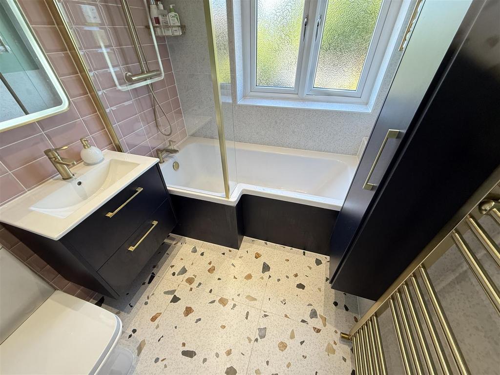 Img 1902.jpg