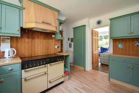5 bedroom detached house for sale, Parkstone Road, Hastings