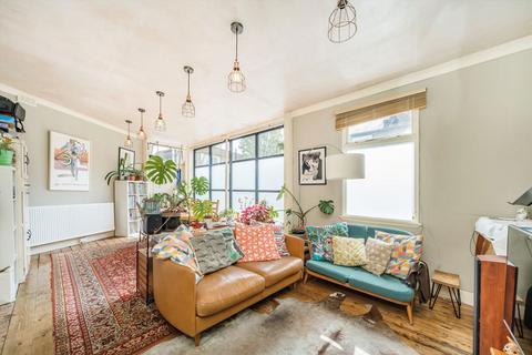2 bedroom end of terrace house for sale, Dewar Street, London SE15