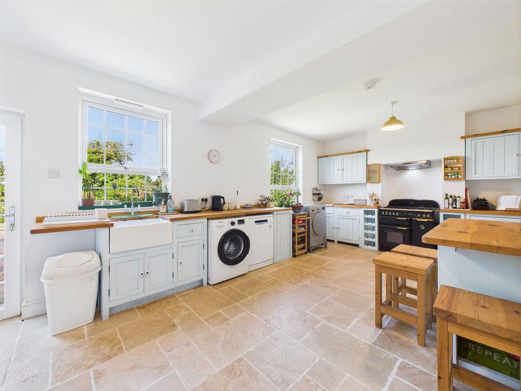 House in Nottingham - View 5