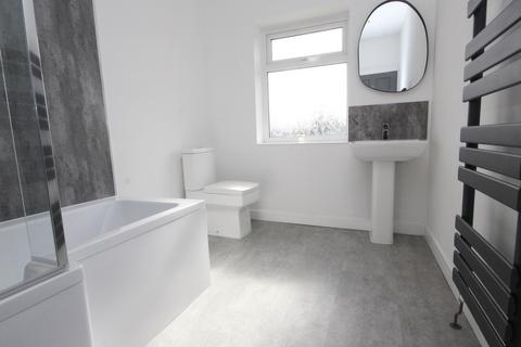 2 bedroom end of terrace house to rent, Cowburn Street, Leigh, WN7