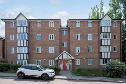 Cumberland Place, Catford, London, SE6