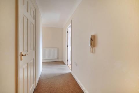19 Chantry Close, Sunbury-on-thames, TW16 7TH