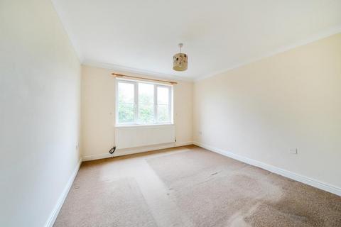 19 Chantry Close, Sunbury-on-thames, TW16 7TH