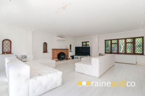 6 bedroom detached house for sale, Great North Road, Bell Bar, Brookmans Park