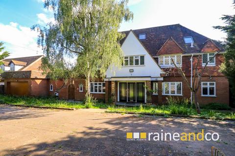 undefined, Great North Road, Bell Bar, Brookmans Park