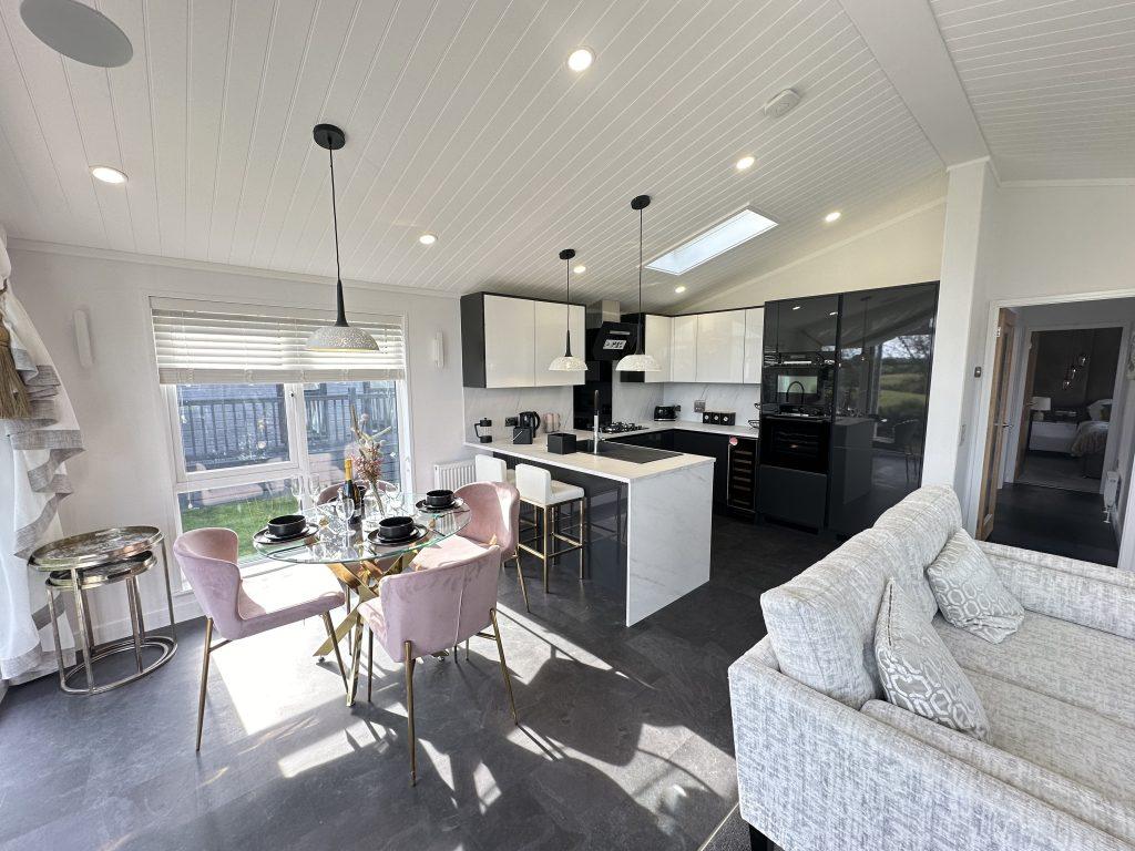 Holiday Lodge For Sale At Meadow Lakes Holiday par