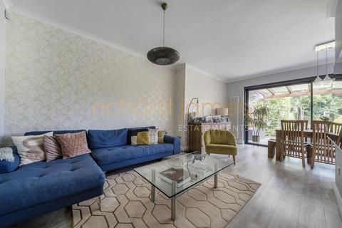 undefined, Victoria Road, Mill Hill, NW7