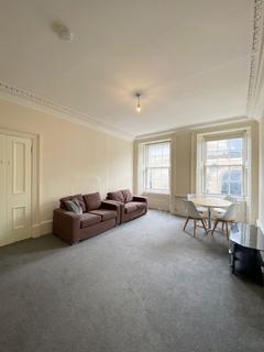 4 bedroom flat to rent, Castle Street, City Centre DD1