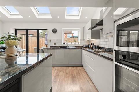 59 Beech Road, Sale, M33 2FA