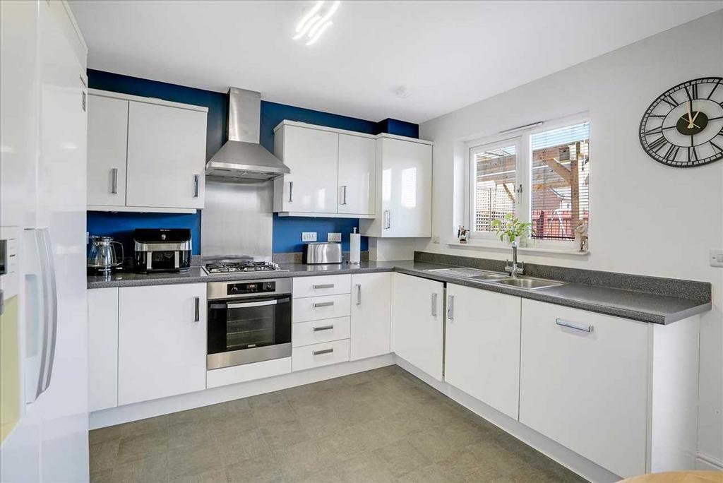 Kitchen Dining (1)