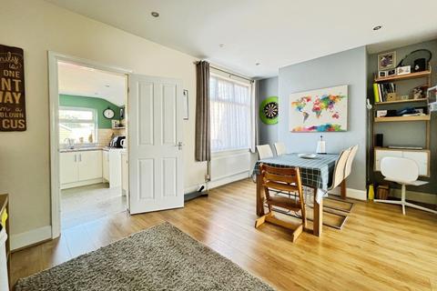 3 bedroom terraced house for sale, Keswick Gardens, Hull, HU6 8TB