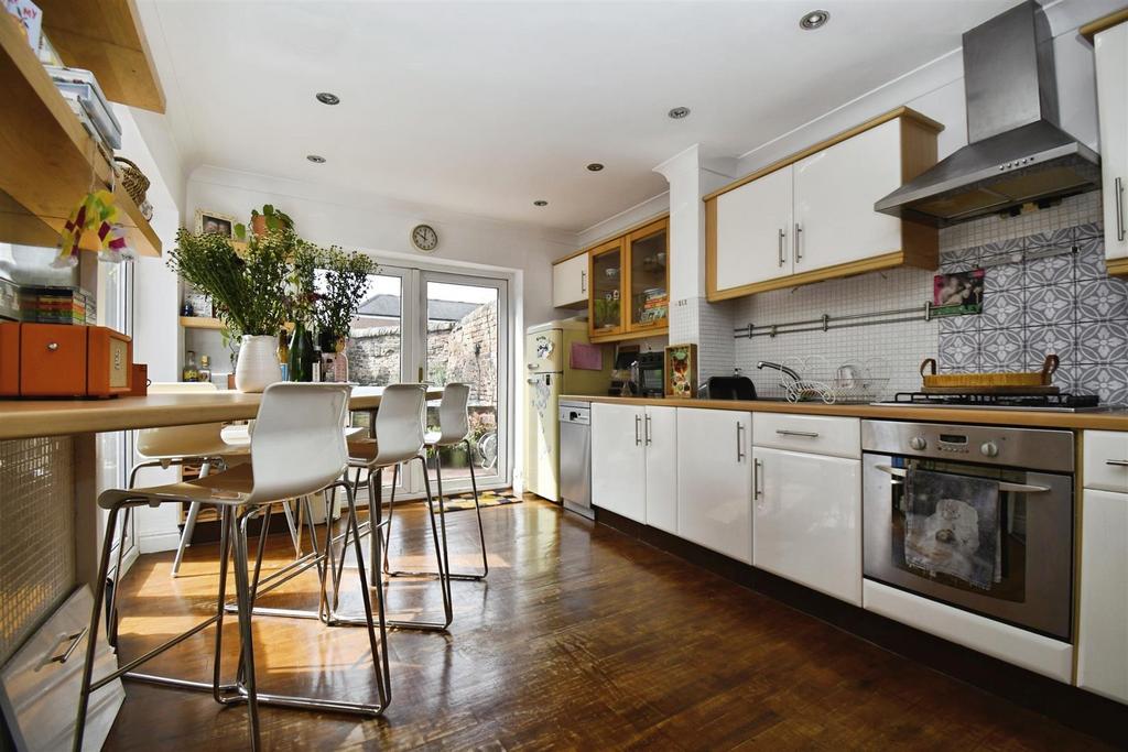 Kitchen/Breakfast Room