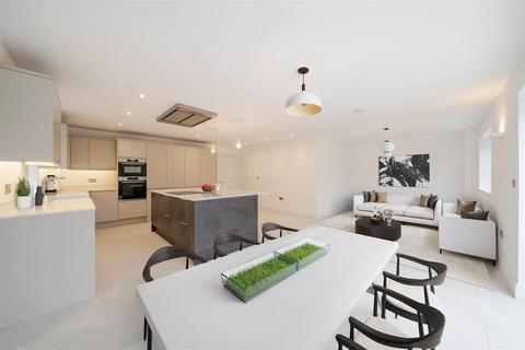4 bedroom detached house for sale, 1 Stables Square, Barnham