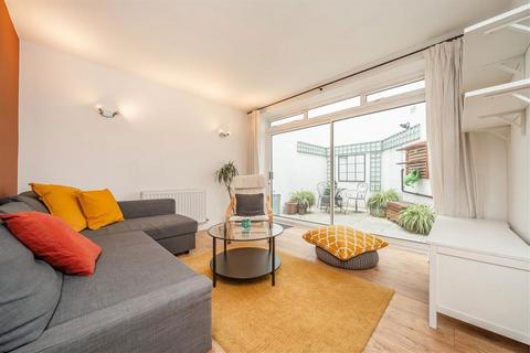 1 bedroom flat to rent, Gloucester Terrace, London W2