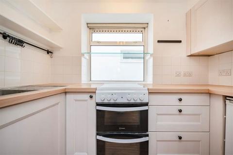 1 bedroom flat to rent, Gloucester Terrace, London W2