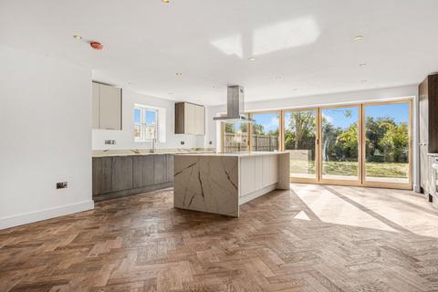 4 bedroom detached house for sale, Brick End, Dunmow CM6