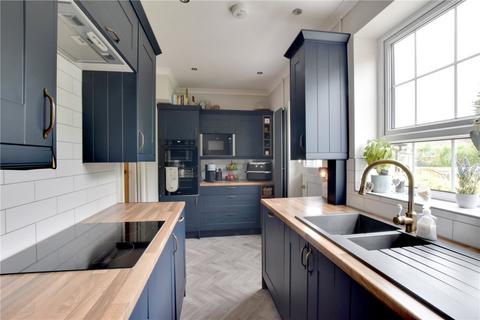 24 Meerbrook Road, London, SE3 9QQ
