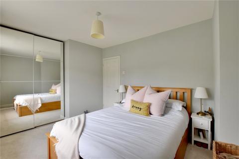 24 Meerbrook Road, London, SE3 9QQ