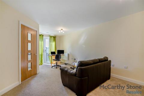 2 bedroom apartment for sale, Scaife Garth, Pocklington, York, Yorkshire, YO42 2SJ