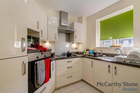 2 bedroom apartment for sale, Scaife Garth, Pocklington, York, Yorkshire, YO42 2SJ