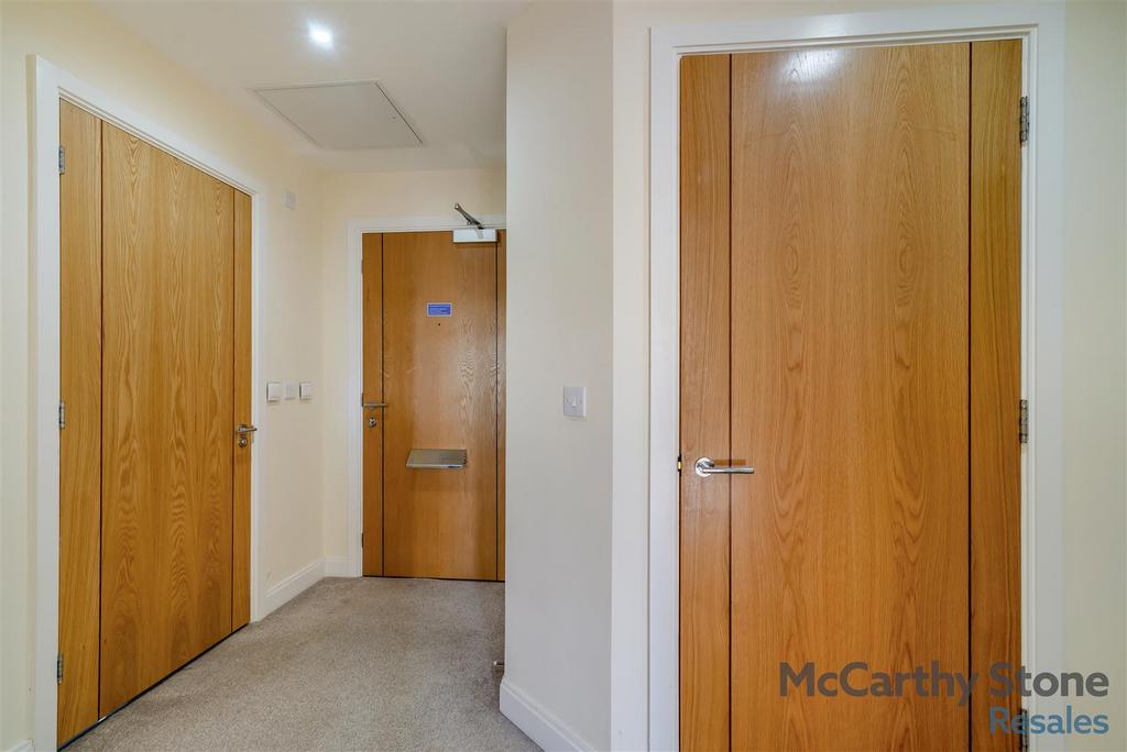8644454-interior05.jpg