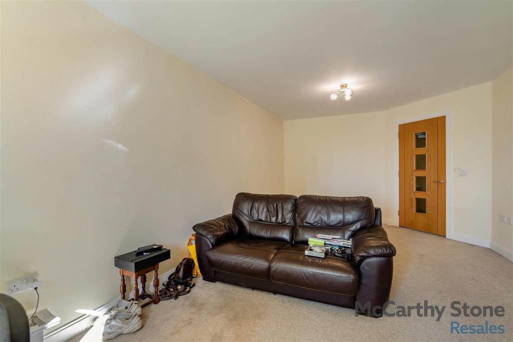 8644454-interior17.jpg