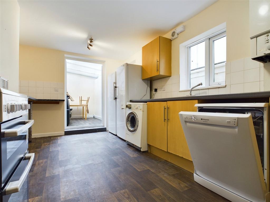 Kitchen-Room-To-Rent