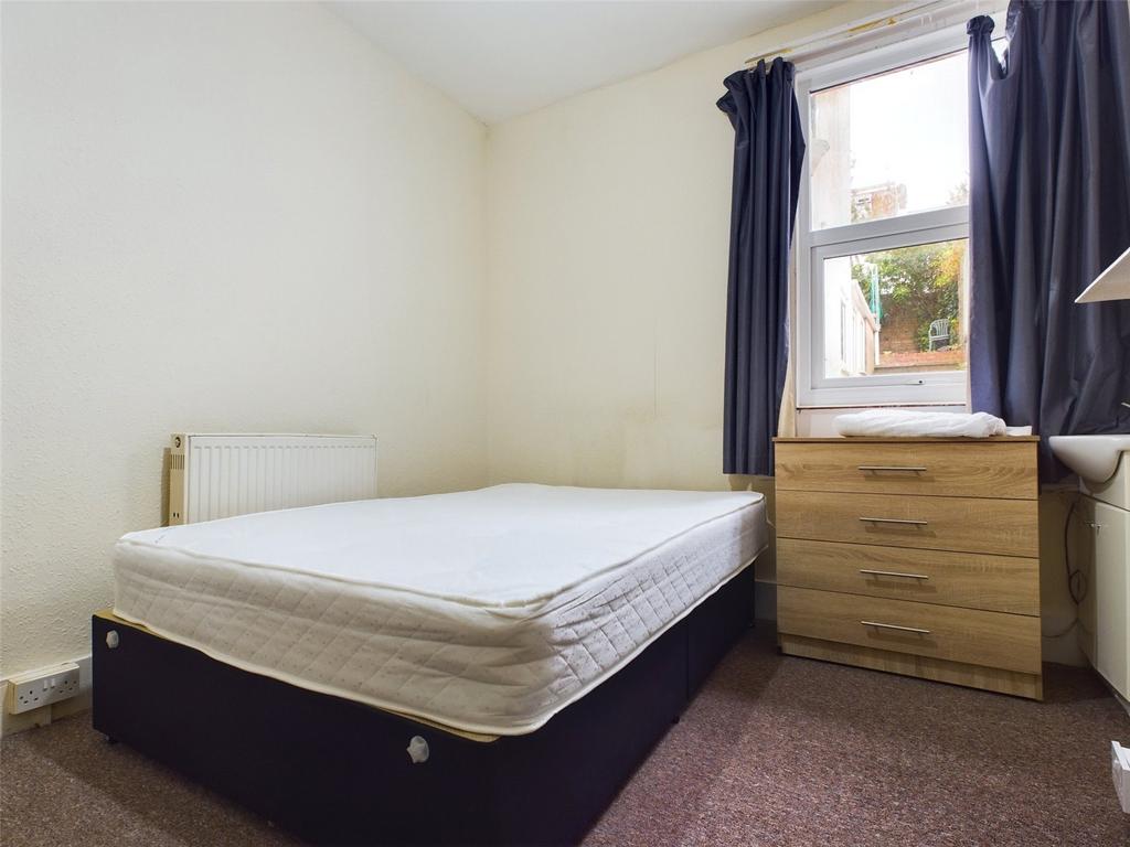 Bedroom-To-Rent