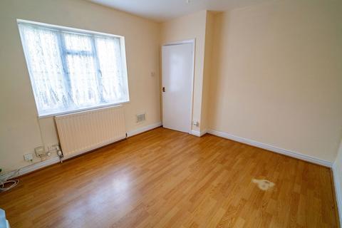 2 bedroom semi-detached house for sale, Clinton Road, Solihull B90