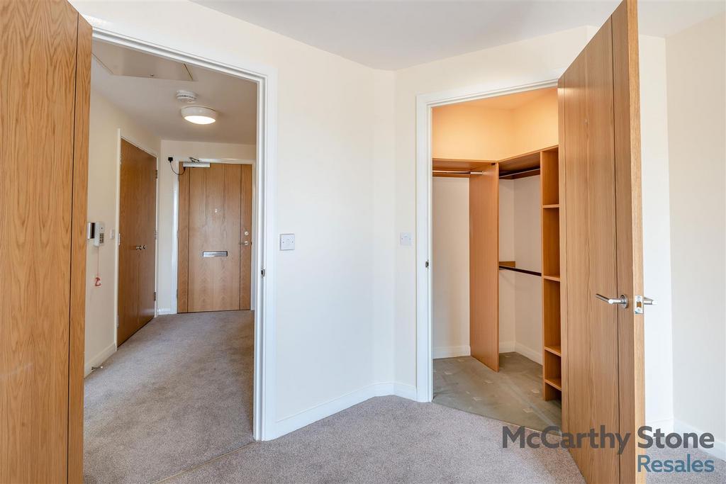 8647780-interior20.jpg