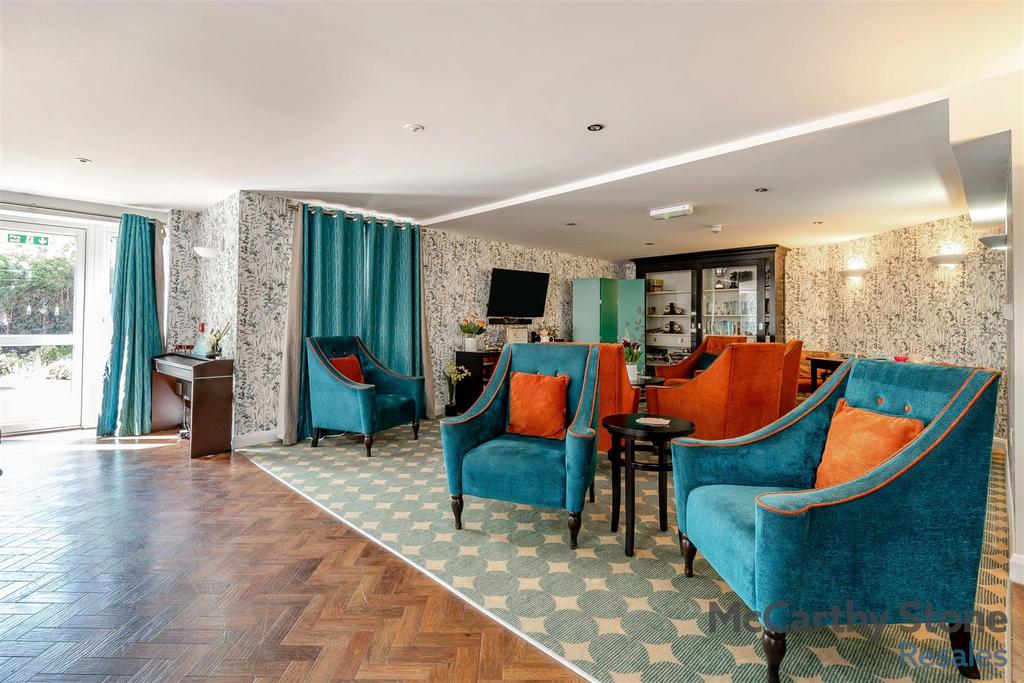 8647780-interior31.jpg