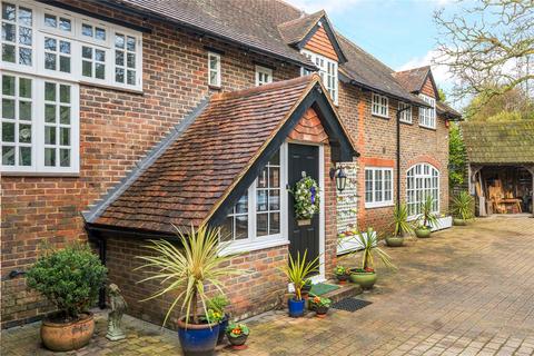 5 bedroom detached house for sale, Midhurst Road, Haslemere, West Sussex, GU27