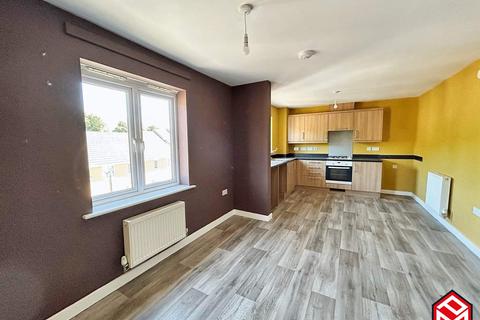 2 bedroom flat for sale, Ffordd Maendy, Sarn, Bridgend, Bridgend County, CF32 9EZ