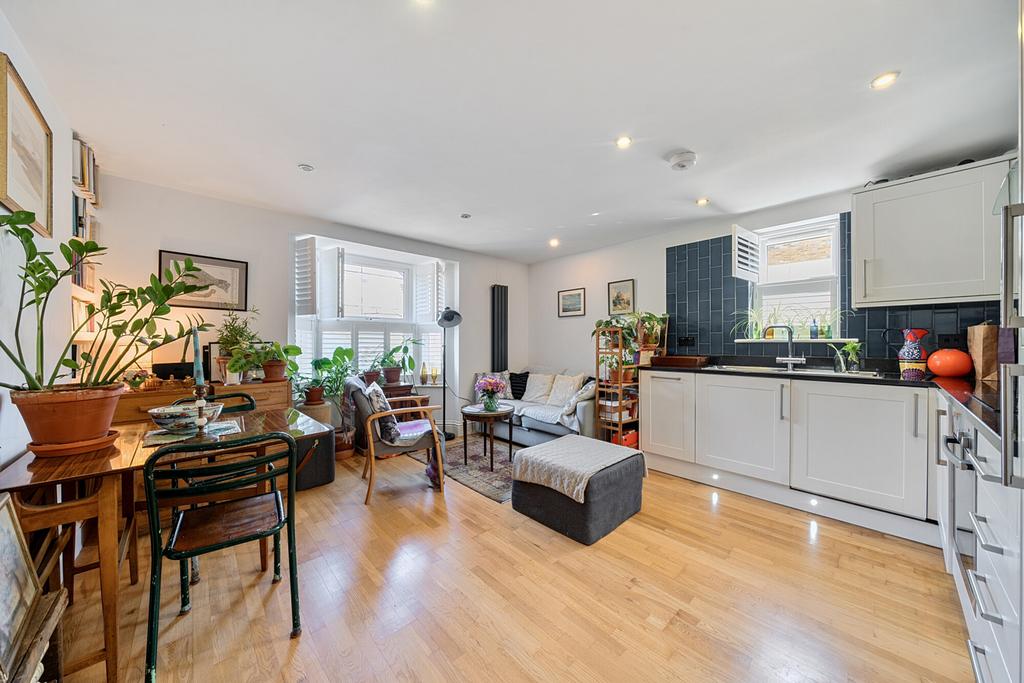 Kitchen/Reception