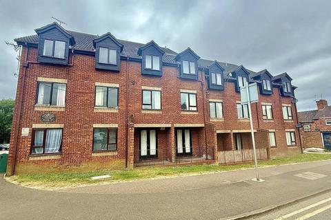 1 bedroom apartment for sale, Hadleigh House, Rushden