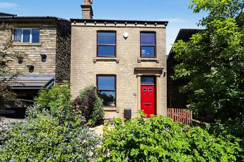 NEW HEY ROAD, HUDDERSFIELD, HD3