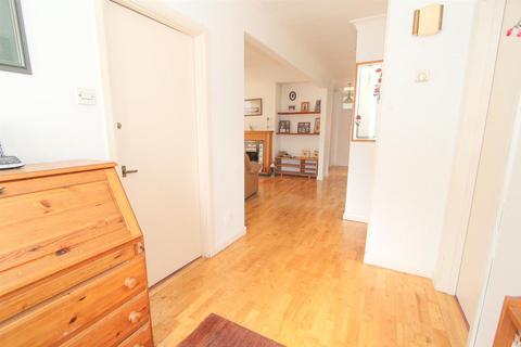 undefined, 302a Croydon Road, Wallington SM6