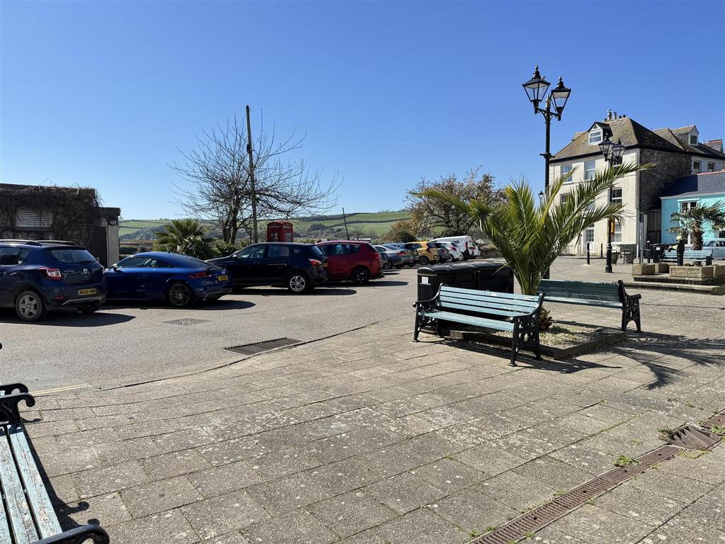 The Square