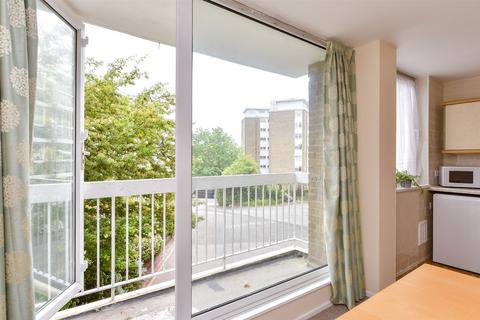 1 bedroom flat for sale, Furze Hill House, Hove, East Sussex