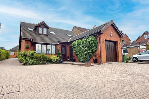 3 bedroom detached house for sale, Peterbrook Road, Majors Green, Shirley, B90 1ED