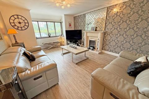3 bedroom detached house for sale, Peterbrook Road, Majors Green, Shirley, B90 1ED