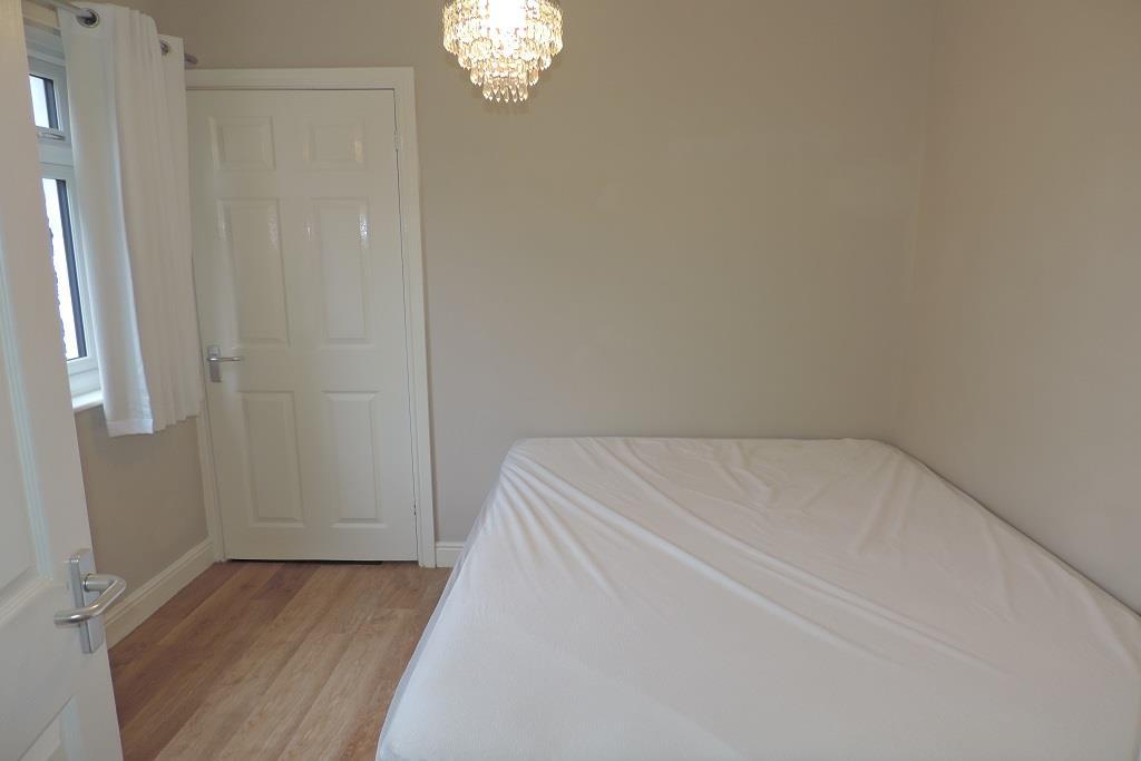 Bedroom.jpg