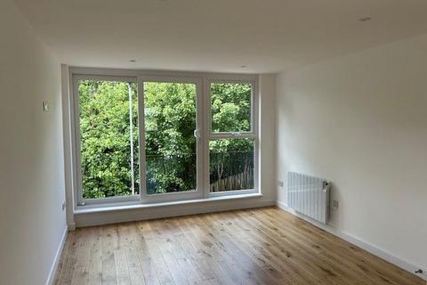 4 bedroom end of terrace house to rent, Waterside, Ross-on-Wye