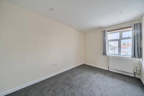 2 bedroom flat to rent, Tolworth Rise South, Tolworth, Surbiton, KT5