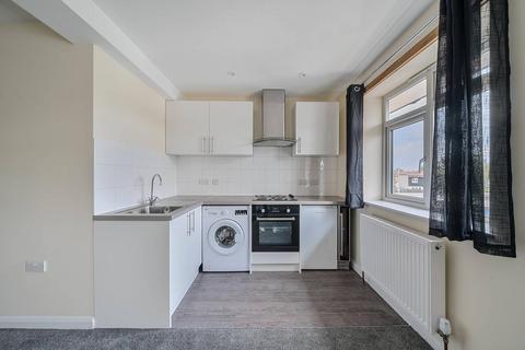 2 bedroom flat to rent, Tolworth Rise South, Tolworth, Surbiton, KT5